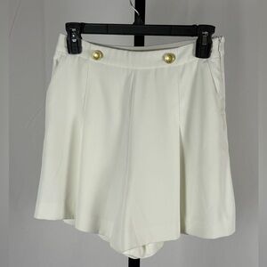 H&M Tailored Shorts Ivory Gold Crest Button Preppy Nautical Classic 4
